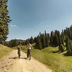 Апартаменты Spacious In Шатель
